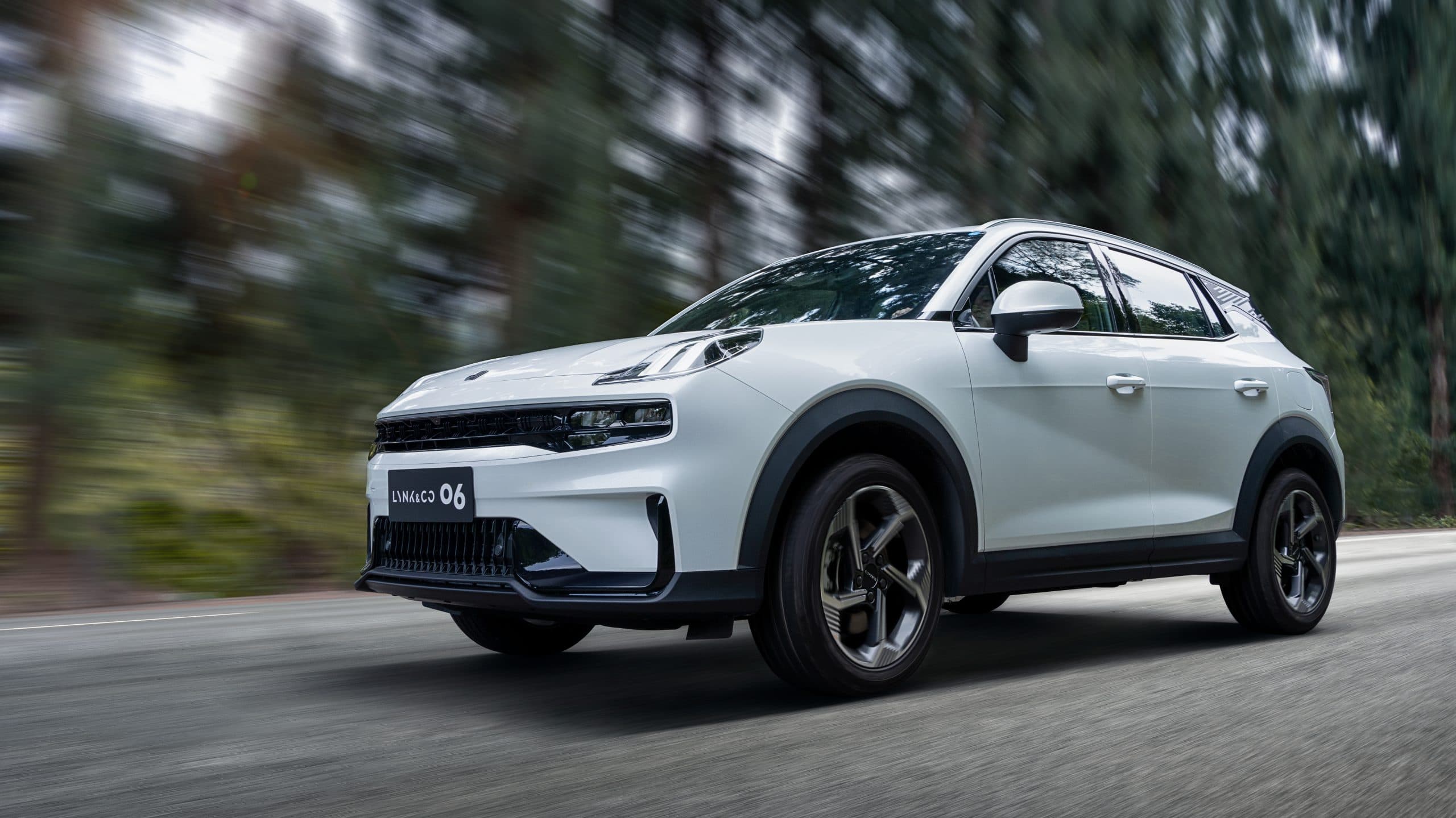 Lynk & Co 06 — SUV cỡ B